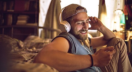 25 Jahre MP3: Von der Download-Revolution in die Streaming-Zukunft 25 Jahre MP3: Von der Download-Revolution in die Streaming-Zukunft