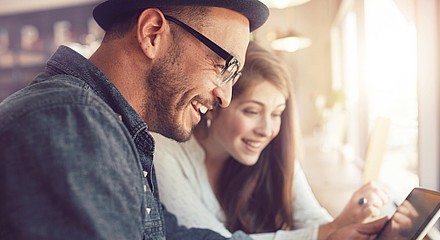 Reisezeit ist Hotspot-Zeit: Der richtige Umgang mit öffentlichen WLANs im Urlaub Reisezeit ist Hotspot-Zeit: Der richtige Umgang mit öffentlichen WLANs im Urlaub