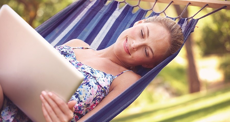 Zum Tag des Gartens: Highspeed- oder Schnecken-WLAN? Ein Tipp von devolo Zum Tag des Gartens: Highspeed- oder Schnecken-WLAN? Ein Tipp von devolo
